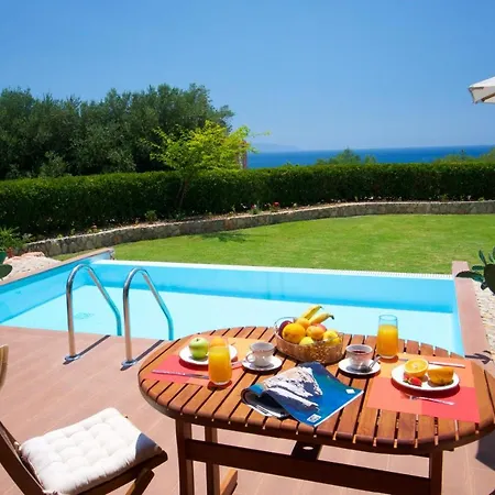 Sleeps 2 Pool Wifi *